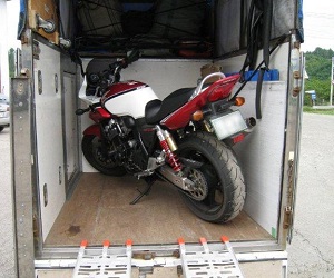 赤帽バイク陸送